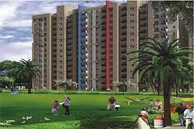 Unitech Residences premium amenities pool view